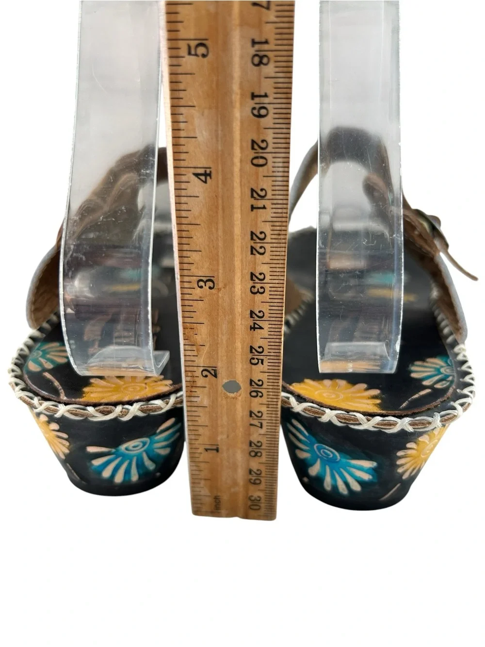 L’ARTISTE by Springstep Santorini White Leather Floral Toe Loop Thong Sandals 40